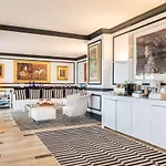 Villa Meys Place *